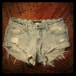 Billy bong shorts